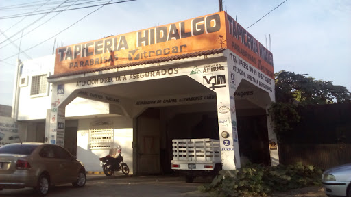 Tapiceria Hidalgo, Av Elías Zamora Verduzco 118, Valle de Las Garzas, II, 28219 Manzanillo, Col., México, Tienda de barrio | COL
