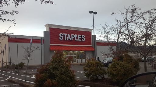 Office Supply Store «Staples», reviews and photos, 3320 Gateway St, Springfield, OR 97477, USA