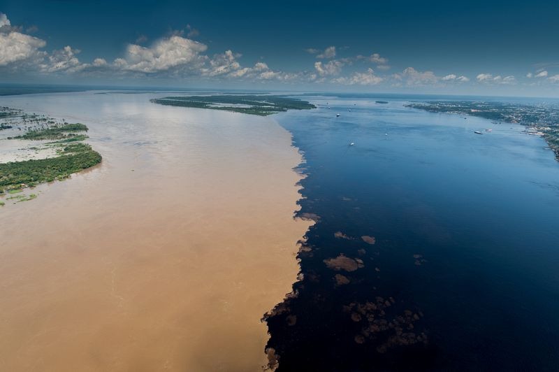 meeting-of-waters-manaus-2