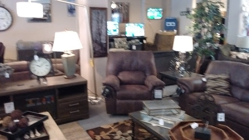 Furniture Store «Unclaimed Freight Furniture - Watertown», reviews and photos, 17 W Kemp Ave, Watertown, SD 57201, USA