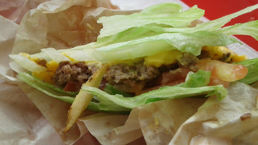 Hamburger Restaurant «In-N-Out Burger», reviews and photos, 740 S Interstate 35 East Service Rd, Lancaster, TX 75146, USA