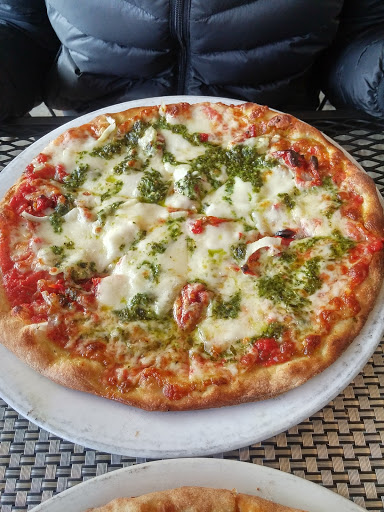 Pizza Restaurant «Rowayton Pizza», reviews and photos, 104 Rowayton Ave, Norwalk, CT 06853, USA