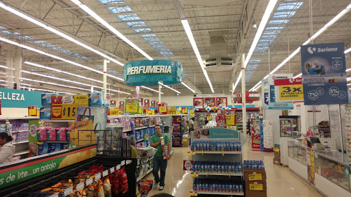 Soriana Plus, Zacatecas - Guadalupe, Tres Cruces, 98064 Zacatecas, Zac., México, Supermercados o tiendas de ultramarinos | Zacatecas