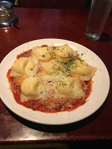 Italian Restaurant «Roma Ristorante Italiano», reviews and photos, 179 Davis St, Oakville, CT 06779, USA