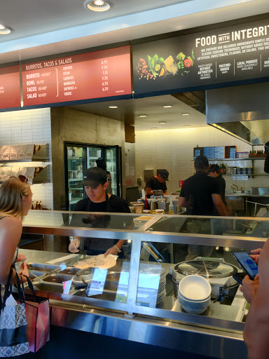 Mexican Restaurant «Chipotle Mexican Grill», reviews and photos, 8420 Beverly Blvd, West Hollywood, CA 90048, USA