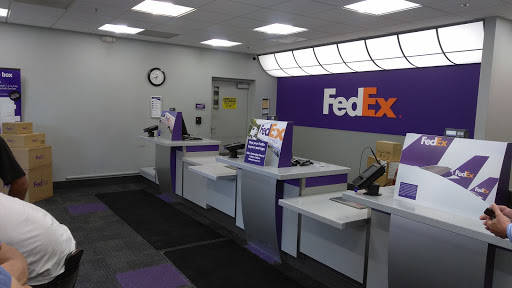 Shipping and Mailing Service «FedEx Ship Center», reviews and photos, 7272 S Joliet St, Englewood, CO 80112, USA