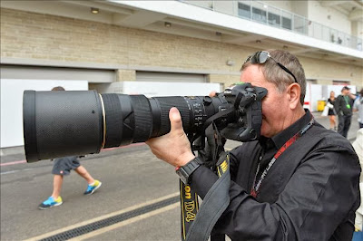 Мартин Брандл в роли фотографа на Гран-при США 2013