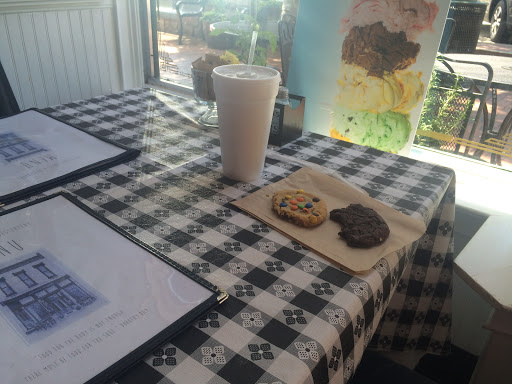 Bakery «Picnic Cafe and Dessertery», reviews and photos, 30 Public Square N, Dahlonega, GA 30533, USA