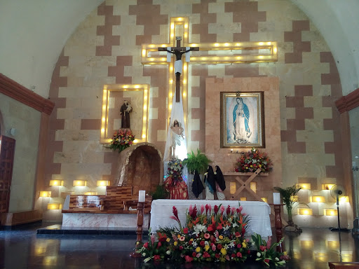 Parroquia San Antonio de Padua, Calle Lic. Carlos A. Madrazo Becerra, Parrilla 1ra. Secc., Centro, 86195 Villahermosa, Tab., México, Iglesia cristiana | TAB