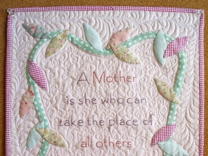 Mother : a mini quilt (with pattern)