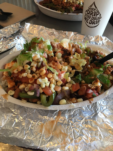 Mexican Restaurant «Chipotle Mexican Grill», reviews and photos, 70 Newport Ave, Quincy, MA 02171, USA