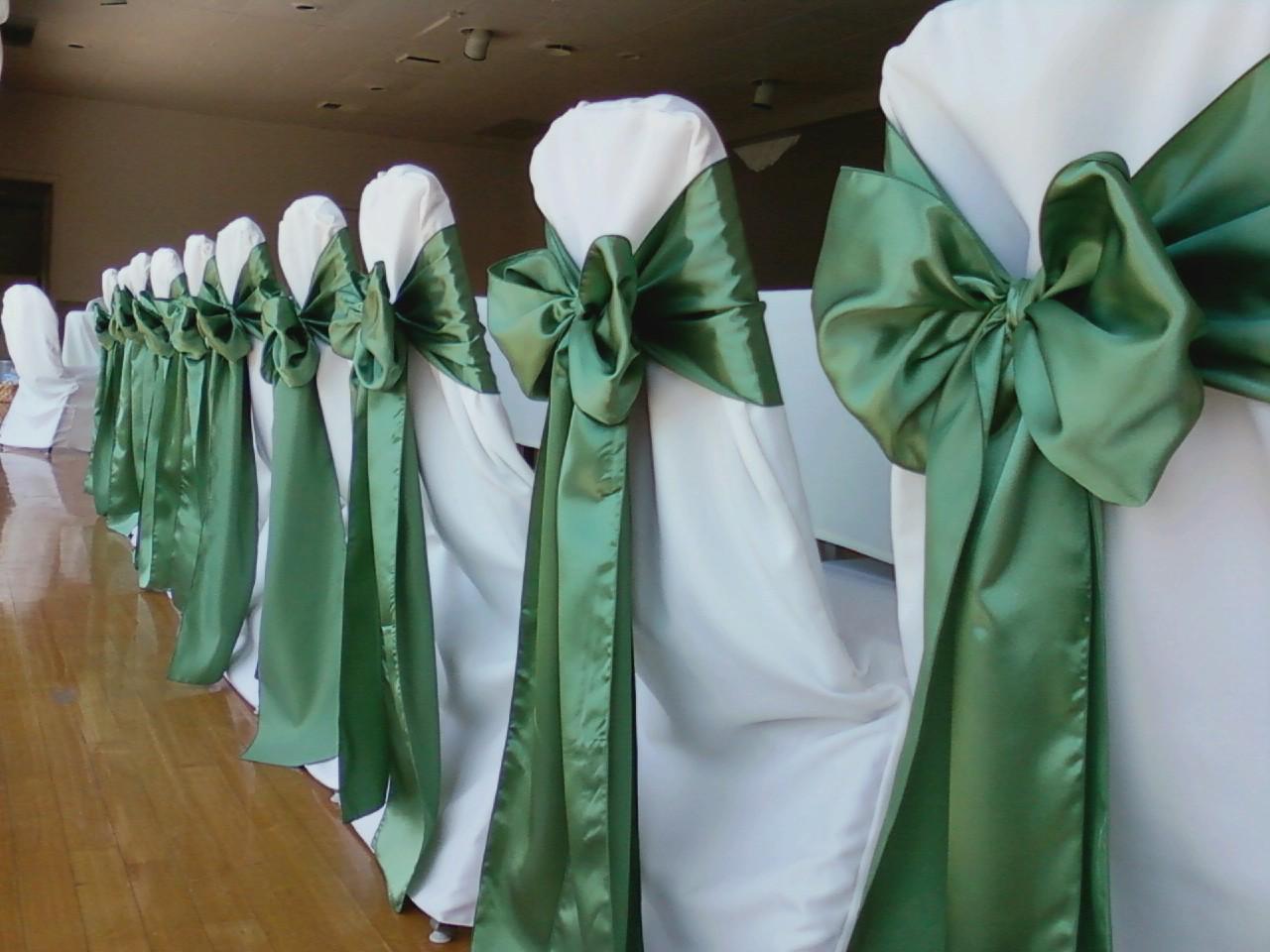 white chair covers with clover
