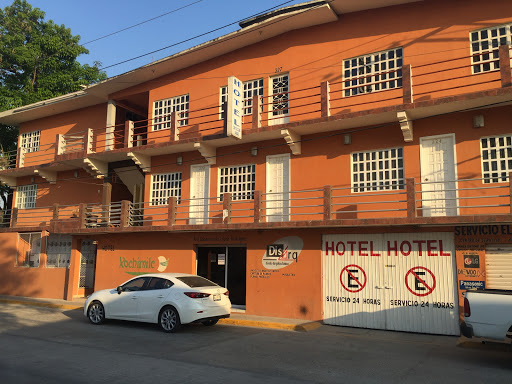 Hotel Xochimilco, Carretera a Chichicapa 100, Xochimilco, 86369 Comalcalco, Tab., México, Alojamiento en interiores | TAB