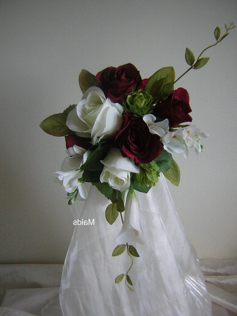 Red Wedding Flowers: Suki Red
