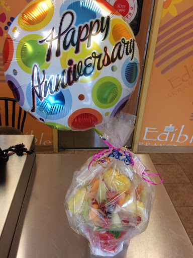 Gift Shop «Edible Arrangements», reviews and photos, 7239 Dempster St, Niles, IL 60714, USA