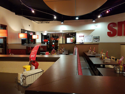 Hamburger Restaurant «Smashburger», reviews and photos, 4752 Cornell Rd, Blue Ash, OH 45241, USA