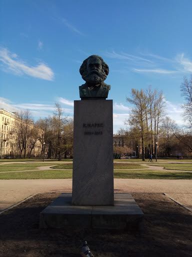 Santa-Marx in Smolny Garden