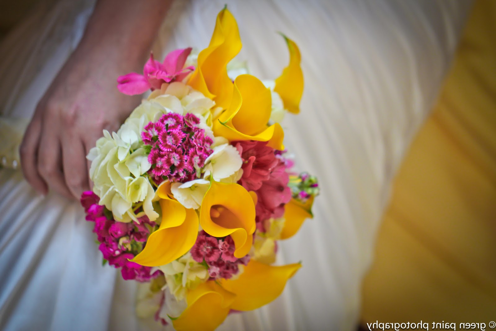 pink and yellow bouquet