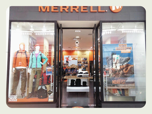 Merrell, Av. Adolfo Ruiz Cortines 255, Mexico Nuevo, 52977 Cd López Mateos, Méx., México, Tienda de deportes al aire libre | EDOMEX