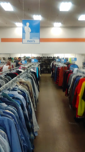 Thrift Store «Litchfield & Van Buren Goodwill Retail Store, Donation Center & Career Center», reviews and photos, 211 N Litchfield Rd, Goodyear, AZ 85338, USA