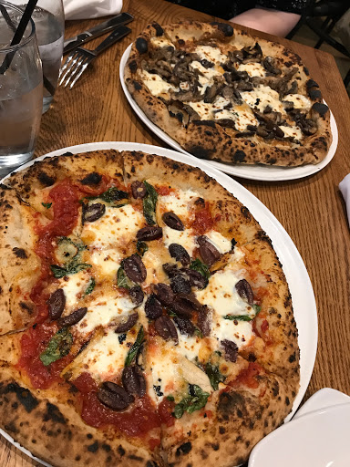 Pizza Restaurant «3 Palms Crocker Park», reviews and photos, 281 Main St, Westlake, OH 44145, USA