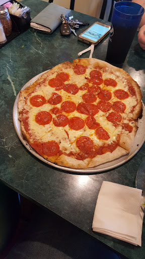 Pizza Restaurant «Wannagetta Pizza», reviews and photos, 3302 S National Ave F, Springfield, MO 65807, USA