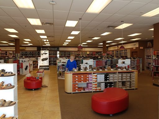 Shoe Store «Famous Footwear», reviews and photos, 135 Crooked Run Plaza, Front Royal, VA 22630, USA
