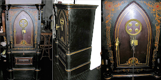 Красивый антикварный сейф ок.1850 г. 65/65/151 см. 7000 евро. Красивый антикварный сейф ок.1850 г. 65/65/151 см. 7000 евро.