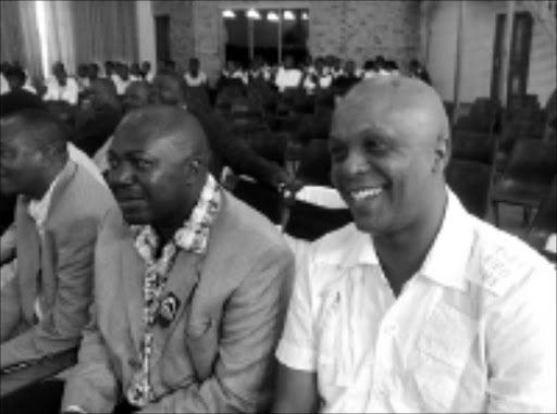 PLOUGHING BACK: Doctor Khumalo, right, in high spirits during the motivational talk to matriculants in Mkhuhlu, Bushbuckridge, yesterday. Next to him is the director of Mthunzi Lodge, Doctor Sibuyi, who organised the event.Pic. Riot Hlatshwayo. 16/10/2008. Sowetan.