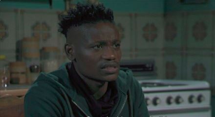 Skeem Saam fans are just over Kwaito's stupid reactions to the mysterious text messages he gets.