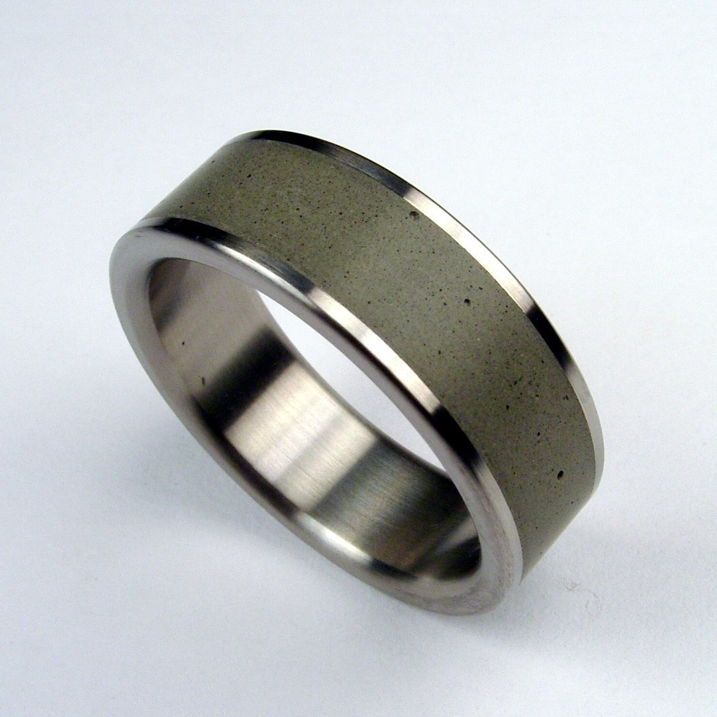 Titanium wedding band set