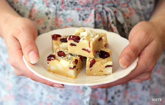 Coconut Cranberry Macadamia Fudge by Baking Makes Things Better