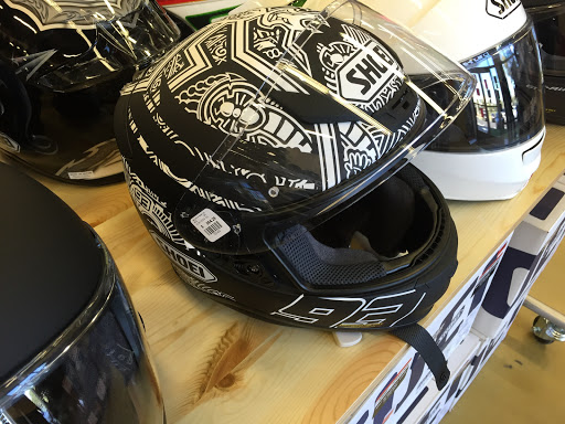 Motorcycle Parts Store «Cycle Gear», reviews and photos, 23052 Lake Forest Dr #2, Laguna Hills, CA 92653, USA