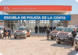 El intendente visitó a futuros cadetes de la Policía de La Costa - copia