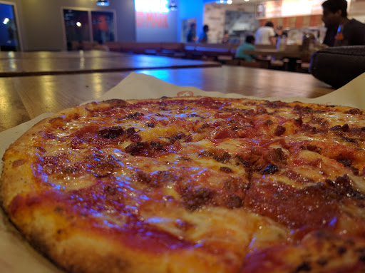 Pizza Restaurant «Blaze Pizza», reviews and photos, 105 W University Dr, Tempe, AZ 85281, USA