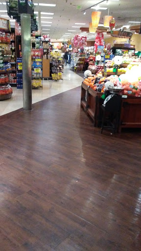 Grocery Store «Ralphs», reviews and photos, 380 E 17th St, Costa Mesa, CA 92627, USA