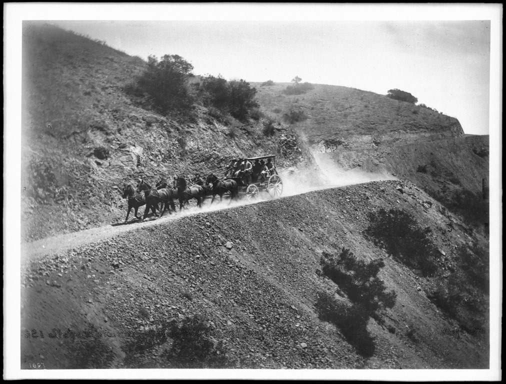 [Stagecoach_on_road_on_Catalina_Island%252C_ca.1903-1905_%2528CHS-1697%2529%255B4%255D.jpg]