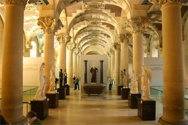 [Del_av_Louvre_Museum_big%255B2%255D.jpg]