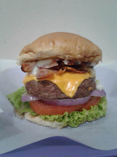 Burger 15, R. Primeiro de Janeiro, 15 - Centro, Nova Serrana - MG, 35519-000, Brasil, Diner_norte_americano, estado Minas Gerais