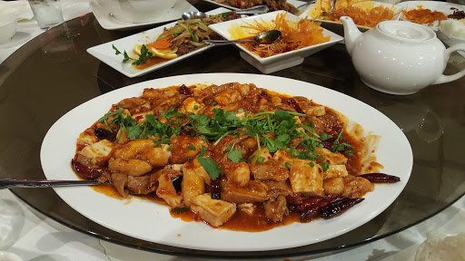 Restaurant «Hunan Chinese Restaurant», reviews and photos, 6716 N Cedar Ave #104, Fresno, CA 93710, USA