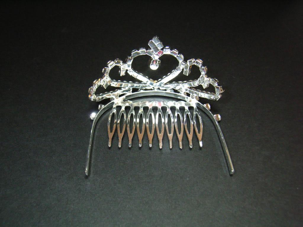 This is a lovely Crown Rhinestone Tiara Bridal Wedding Hair Comb Clip.