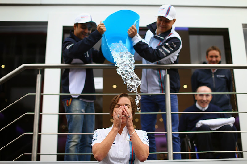Клэр Уильямс принимает участие в ALS Ice Bucket Challenge на Гран-при Бельгии 2014