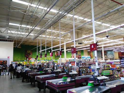 Superama Xalapa, Av. Lázaro Cardenas No. 71, Col. Popular Las Animas, 91190 Xalapa, Ver., México, Supermercado | VER