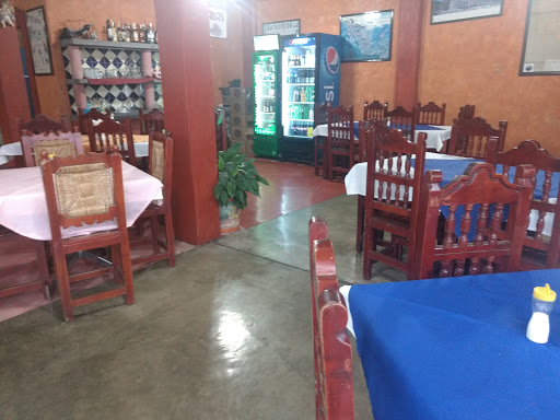 Restaurante Karina Carniceria San Jose, Heroico Colegio Militar 10-C MISCELANEA, Centro, 76340 Jalpan de Serra, Qro., México, Restaurante | QRO