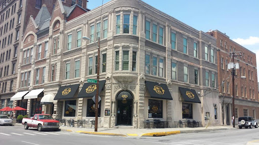 Bar & Grill «Parlay Social», reviews and photos, 249 W Short St, Lexington, KY 40507, USA