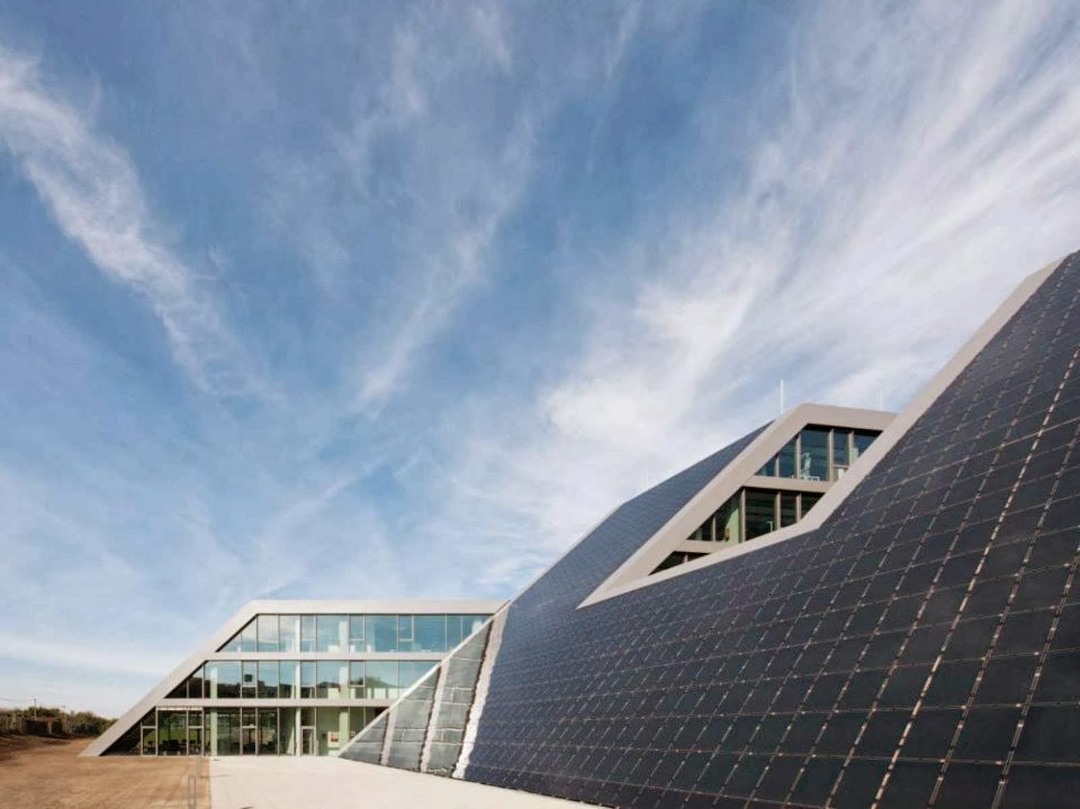 Hahn Kolb Headquarters by Sigrid Hintersteininger architects