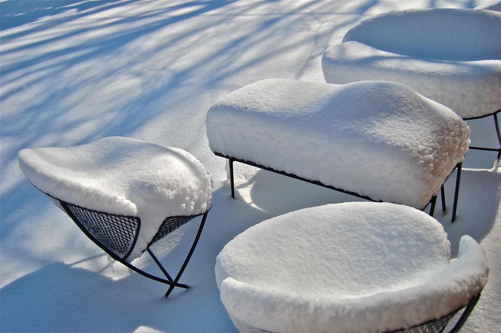 Score: Vintage Outdoor Patio