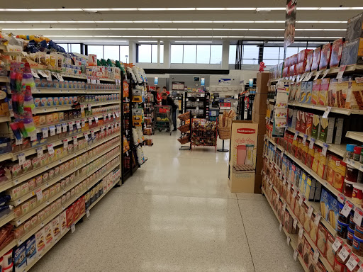 Supermarket «Hy-Vee», reviews and photos, 1501 1st Ave E, Newton, IA 50208, USA