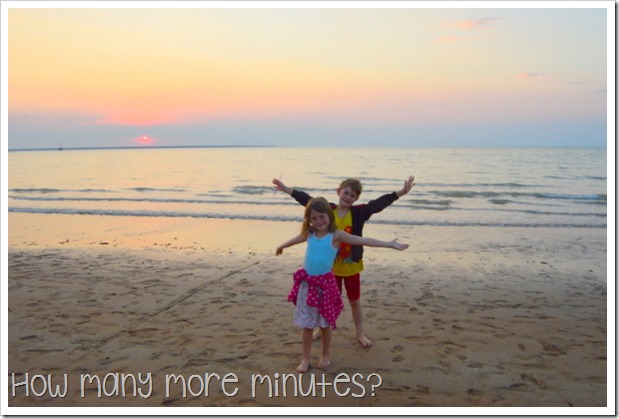 Mindil Beach Sunset Market | How Many More Minutes?
