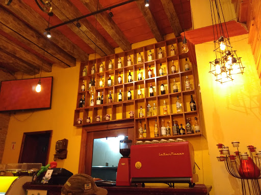 Dos Aromas Restaurante & Cafetería, 5 de Mayo 1, Colonia Santa Julia, Zacatlán, Pue., México, Restaurantes o cafeterías | PUE